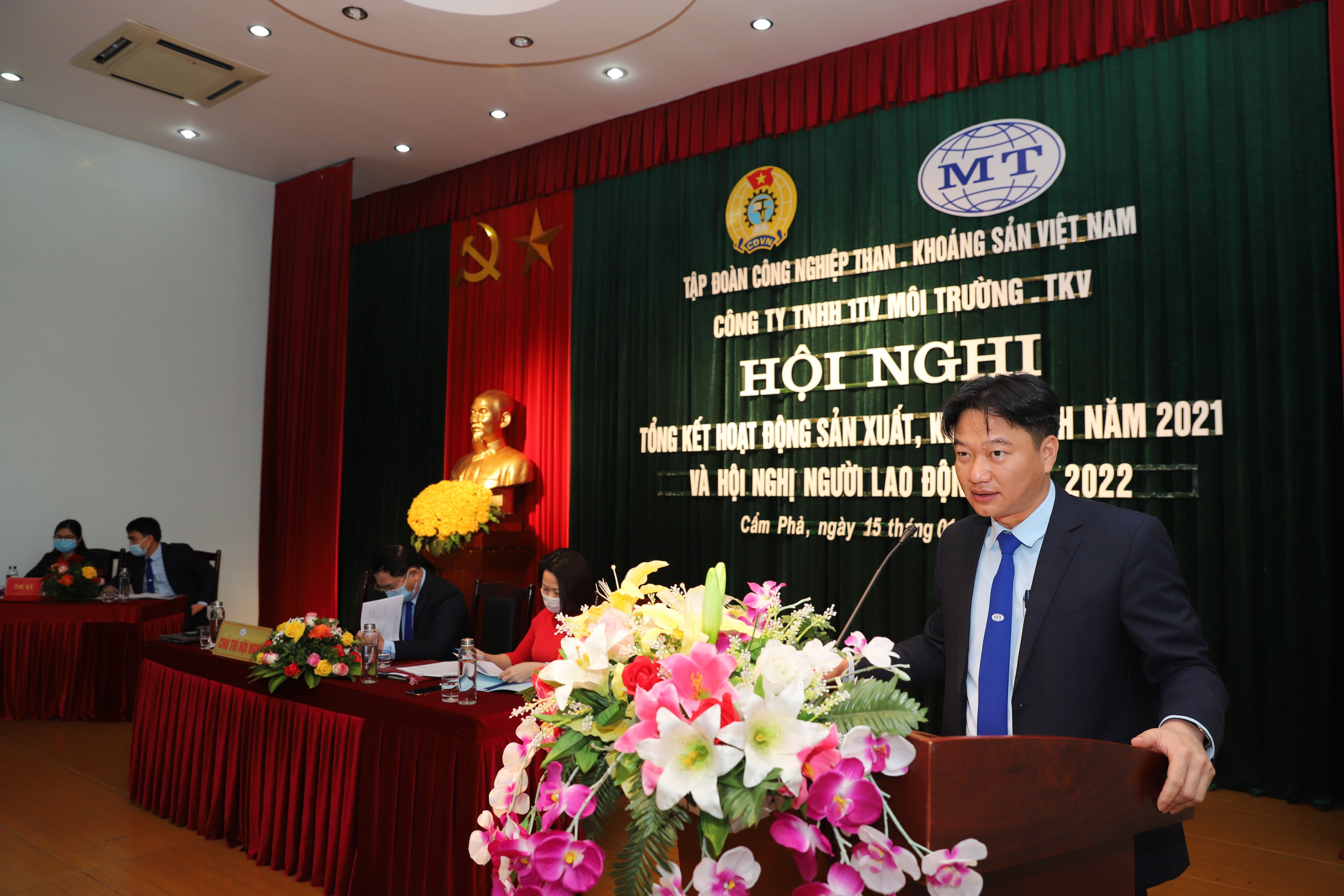 CÔNG TY MÔI TRƯỜNG - TKV TỔ CHỨC HỘI NGHỊ NGƯỜI LAO ĐỘNG NĂM 2022