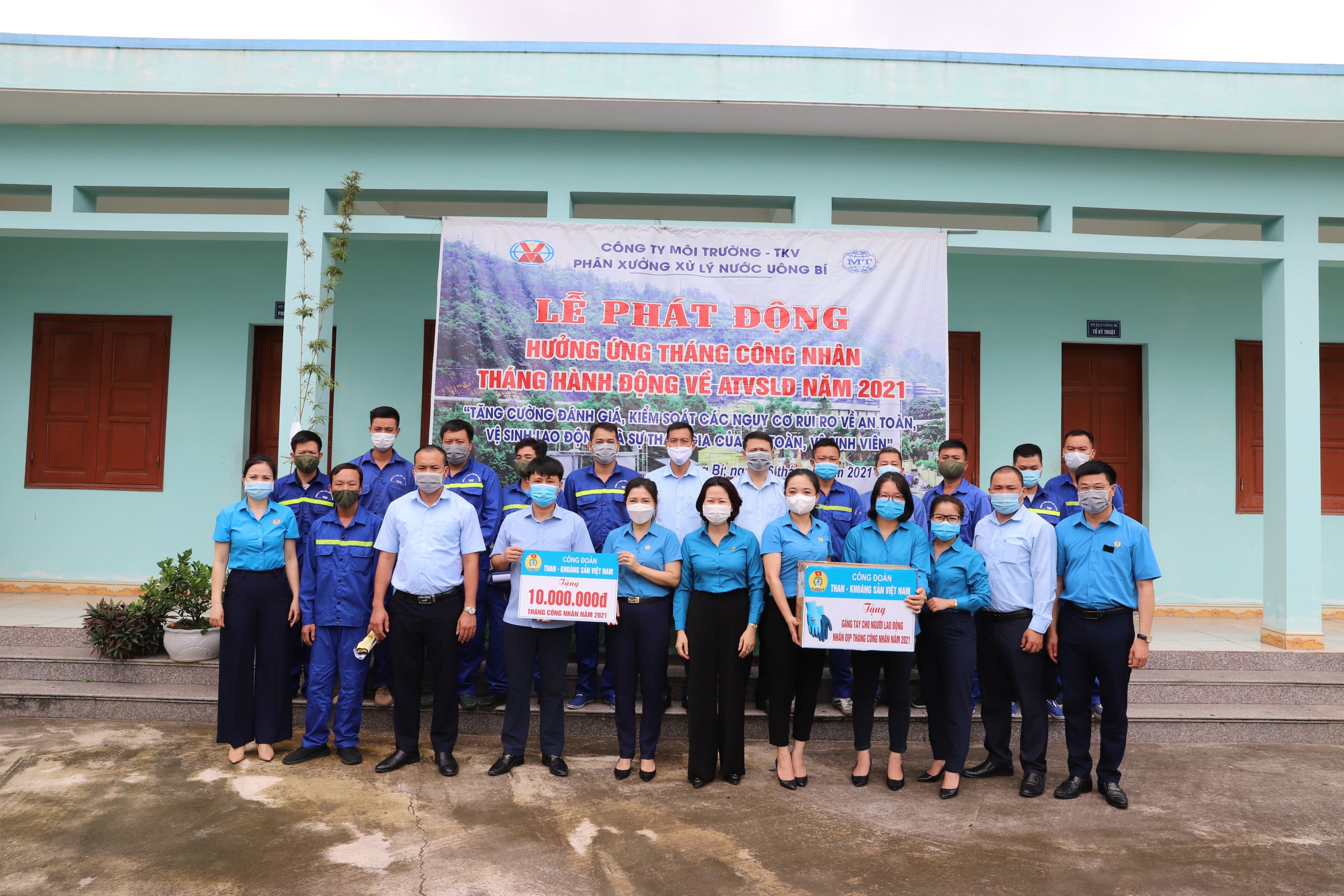CÔNG TY MÔI TRƯỜNG TRIỂN KHAI CÁC HOẠT ĐỘNG CỦA THÁNG CÔNG NHÂN, THÁNG HÀNH ĐỘNG VỀ ATVSLĐ.